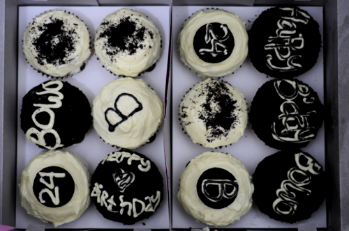 black and white oreo cupcakes