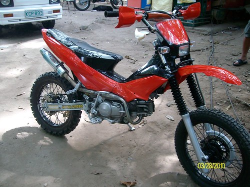 modified @ "75 modified shop" camiguin island philippines. nice bike 