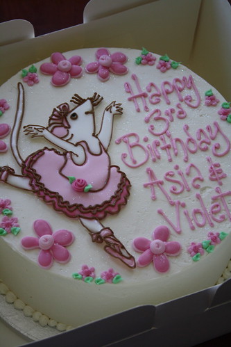 Angelina Ballerina cake lavenderbakery Tags birthdaycake weddingcupcakes 