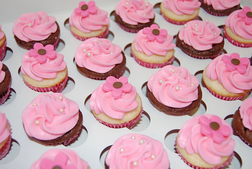 pink and brown bridal shower mini cupcakes