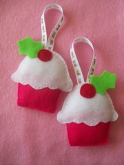 holiday cupcake ornaments