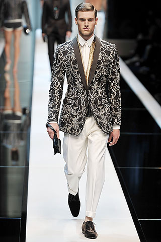 Matt Benstead3006_SS10_Dolce&Gabbana(GQ com)