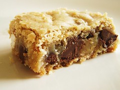 chewy chunky blondies with chocolate chips, coconut, walnuts - 15