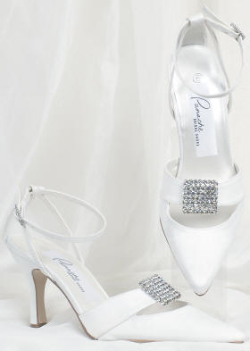 Crystal decorations for wedding shoes.
