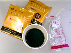 Good coffee and Japanese snacks, JAL 721