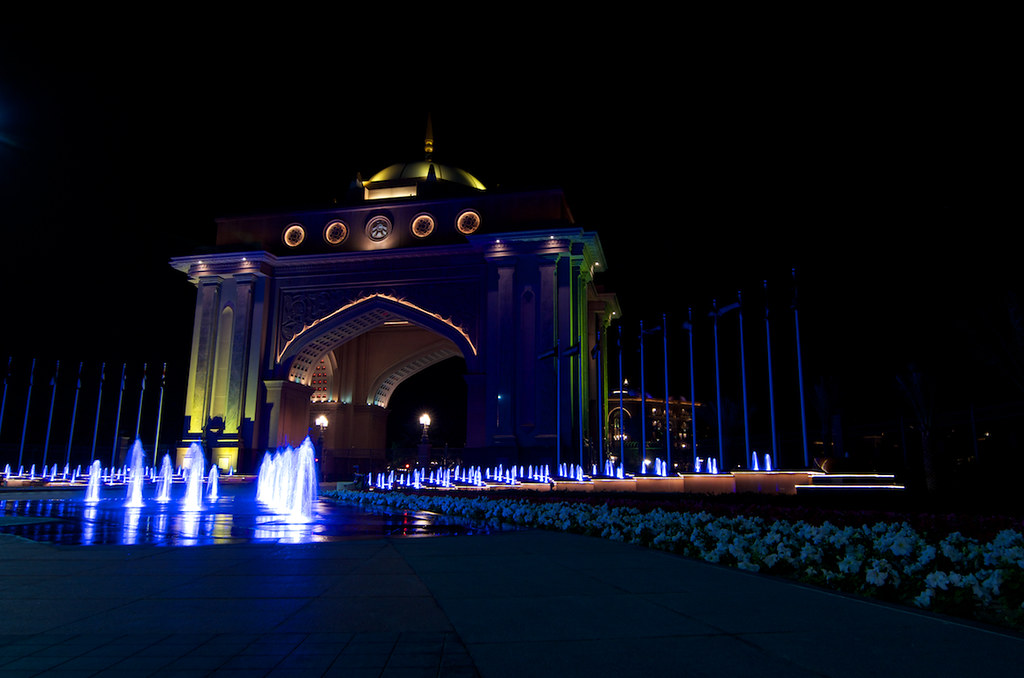: Emirate's palace main gate