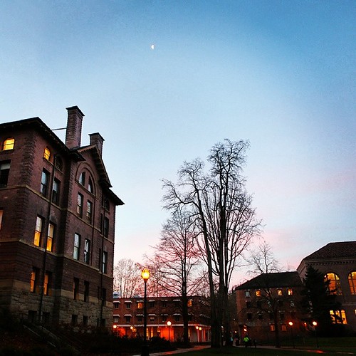 Another beautiful day is dawning on campus. Happy short-week Monday!