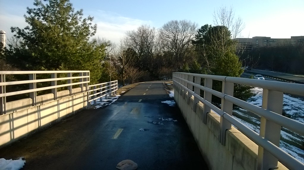 : Mount Vernon Trail near National Airport