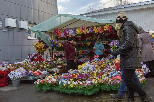 The city market on a Sunday. Dubna. Russia. ©  Dmitriy Protsenko