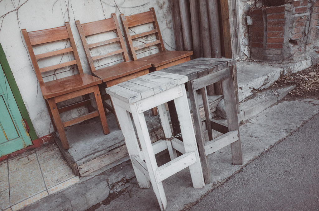: Stools and chairs