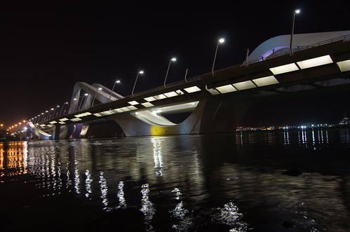 Sheikh Zayed Bridge 4 ©  Still ePsiLoN