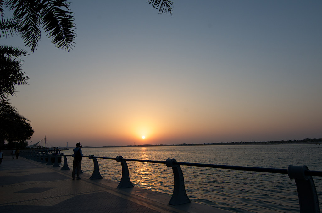 : Abu Dhabi Corniche