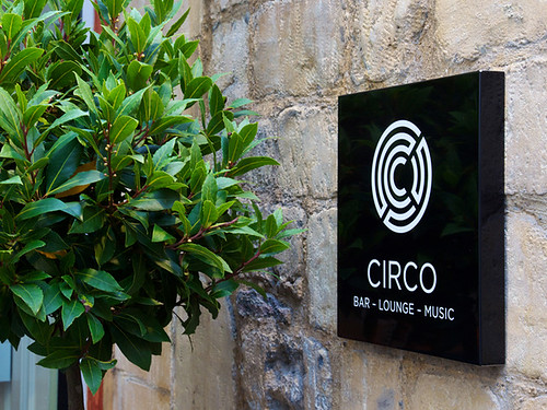 Circo_Bar_exterior_signage
