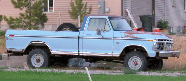 blue classic ford truck vintage rust ranger 4x4 rusty pickup pickuptruck dent rusted 1970s winch 1973 dents jalopy beatup beater madeinusa americanmade fourwheeldrive dented heavyduty fomoco twotone longbed f250 worktruck farmtruck highboy 34ton eyellgeteven