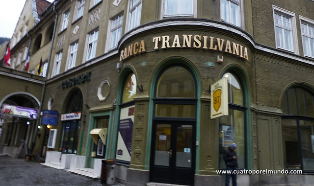 Nos hace gracia lo de "Banca Transilvania"
