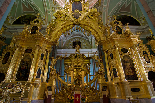 Inside Peter and Paul Cathedral/  ©  Still ePsiLoN