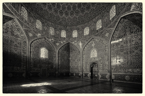 Interior of Lotfollah Mosque, Esfahan