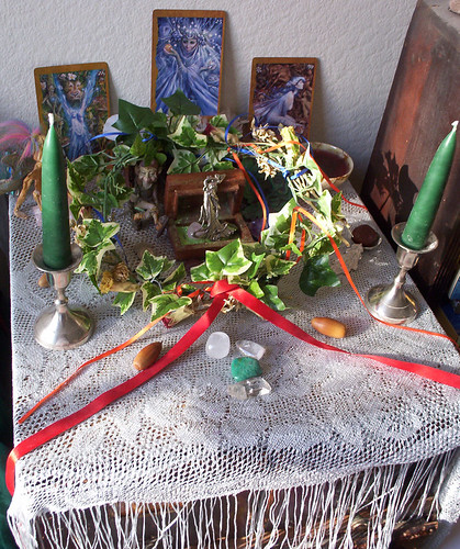 'Gifts To The Fae' altar...: happyhedgewitch — LiveJournal