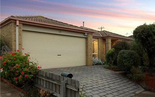 18 Carnaby Close, Hoppers Crossing VIC