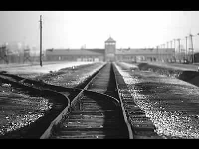 Tren a Auschwitz
