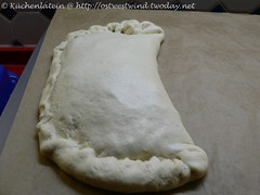Filled Pizza Breads 002