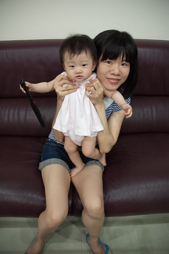 Mummy and super cute Abi! 媽咪與超可愛孟姸！