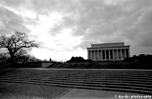 Lincoln Memorial with the sun coming out