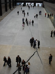 a big crack in the floor of the tate modern