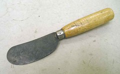 padding-knife