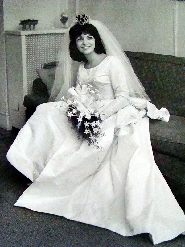 Our wedding 9/21/1963<br/>© <a href="https://flickr.com/people/19722285@N05" target="_blank" rel="nofollow">19722285@N05</a> (<a href="https://flickr.com/photo.gne?id=2155022075" target="_blank" rel="nofollow">Flickr</a>)