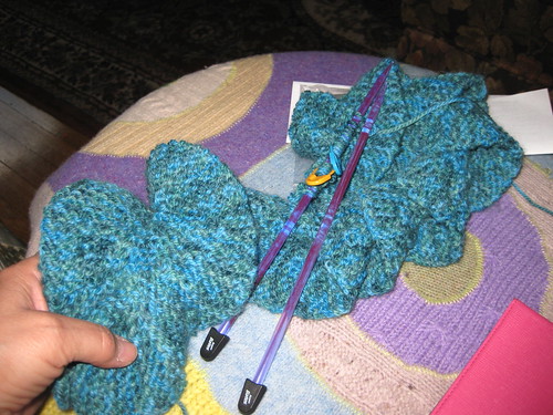 Ruffle Scarf - Knit a Scarf with Ruffle Yarn