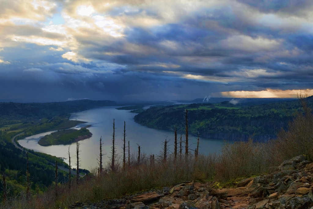 Columbia Gorge from Angel’s Rest II by Unsettler, on Flickr