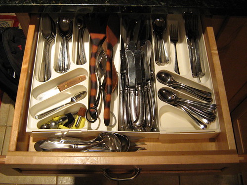 Good Rubbish: HOW TO MAKE A CUSTOM SILVERWARE TRAY OUT OF... UH, WELL ...