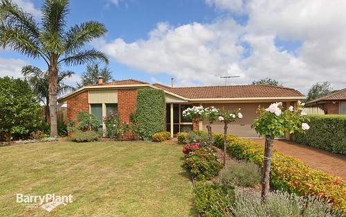 2 Lovell Close, Rowville VIC