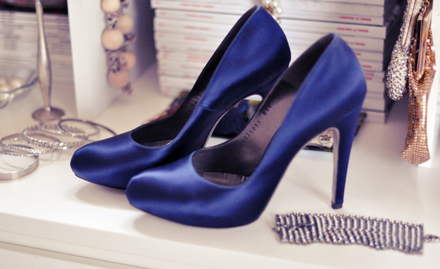 Salvatore Ferragamo shoes + blue platform pumps