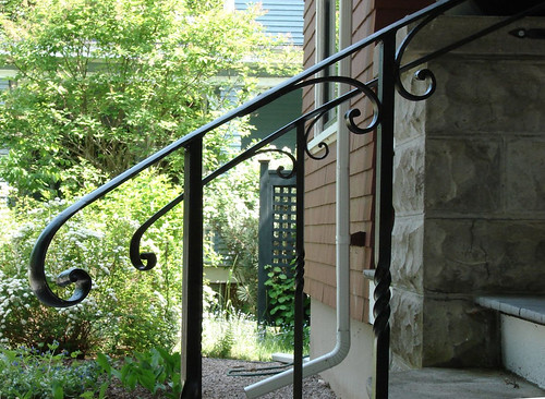 Railings, side view close up • <a style="font-size:0.8em;" href="http://www.flickr.com/photos/35386275@N08/5817548291/" target="_blank">View on Flickr</a>