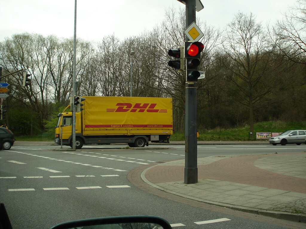 The World S Best Photos Of Paketdienst And Van Flickr Hive Mind