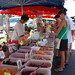 Law Lam, vendeur de pates de fruits, fruits confits, confitures... Sur le marché de St Pierre