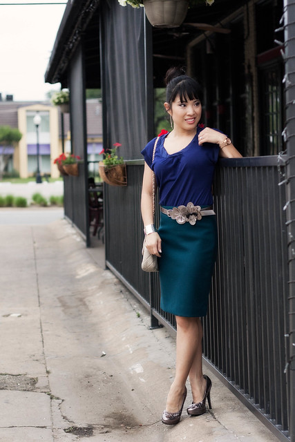 the limited royal blue top the limited flower belt j. crew double serge pencil skirt nightfall blue forever 21 silver pumps yesstyle beige quilted purse