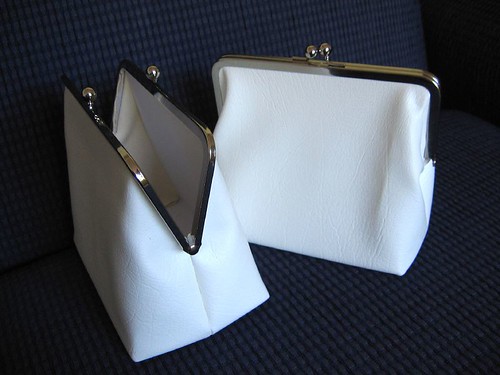 Handbag frames to make your own handbag - Ghee&apos;s Handbag Patterns