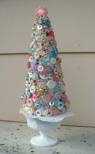 Button tree by Sarah