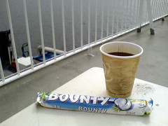 Bounty og kaffe