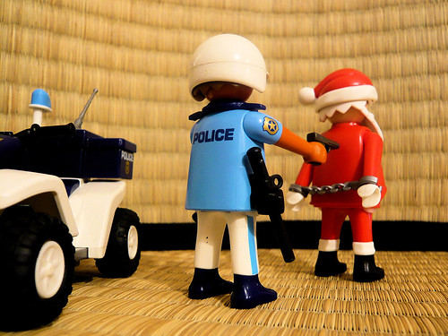 Le Père Noël arrêté // Santa under arrest