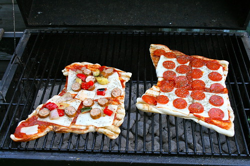 Grilled
pizza