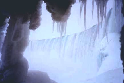 NIAGRA FALLS DURING AN ICE STORM.