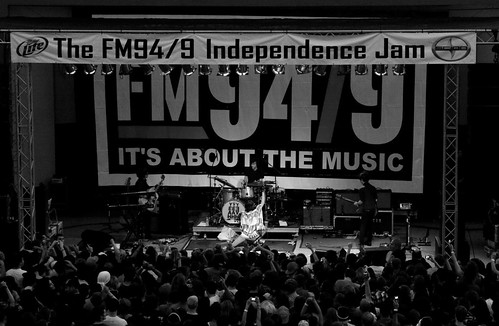 Yeah Yeah Yeahs @ FM94/9 Independence Jam, 06/07/2009