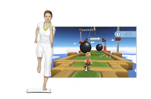 Til Ni Jurassic Park Andre steder Wii Fit Plus lets you fly, run around like Mario - A+E Interactive