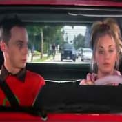 The Big bang Sheldon no carro