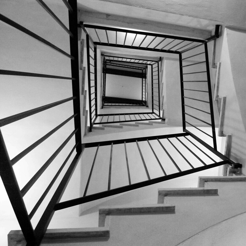Stairs - Scale<br/>© <a href="https://flickr.com/people/34533802@N07" target="_blank" rel="nofollow">34533802@N07</a> (<a href="https://flickr.com/photo.gne?id=3635470390" target="_blank" rel="nofollow">Flickr</a>)