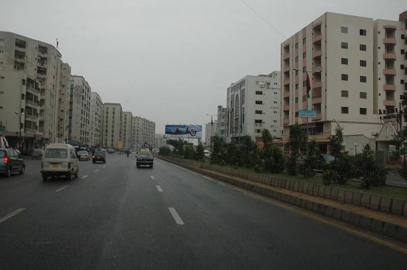 Rashid Mehnas Road Karachi C D G K<br/>© <a href="https://flickr.com/people/35200827@N04" target="_blank" rel="nofollow">35200827@N04</a> (<a href="https://flickr.com/photo.gne?id=4049229413" target="_blank" rel="nofollow">Flickr</a>)